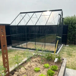 Pack Complet De Verres De Rechange Pour Serre De Jardin 7,42m² En Aluminium Anthracite Et Verre Trempé 4mm - Green Protect -Jardin Serre Boutique pack complet de verres de rechange pour serre de jardin 742m en aluminium anthracite et verre trempe 4mm green protect 13