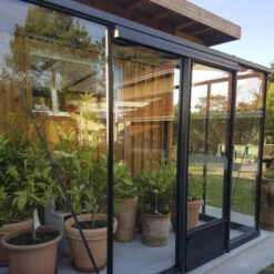 Serre Adossée LUXIA 9,5m² H212cm En Aluminium Laqué Et Verre Trempé 4mm + Embase Incluse - Lams