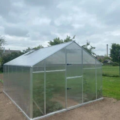 Serre De Jardin 12,5m² En Aluminium Et Polycarbonate 6mm Sanus UP! XL12 – Gampre -Jardin Serre Boutique serre de jardin 125m en aluminium et polycarbonate 6mm sanus up xl12 gampre 4