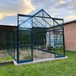 Serre De Jardin 8,98m² En Aluminium Anthracite Et Verre Trempé 4mm - Green Protect 26 Serre De Jardin 8,98m² En Aluminium Anthracite Et Verre Trempé 4mm - Green Protect -Jardin Serre Boutique serre de jardin 888m en aluminium anthracite et verre trempe 4mm green protect 11