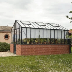 Serre De Jardin LUXIA Rétro Sur Muret 14,10m² En Aluminium Laqué Et Verre Trempé 4mm - Lams -Jardin Serre Boutique serre de jardin luxia retro sur muret 1410m en aluminium laque et verre trempe 4mm lams 1