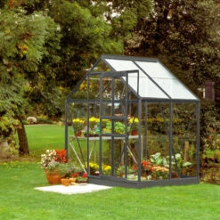 Serre De Jardin Venus 2,5m² En Aluminium Noir Et Verre De Sécurité 3mm - Vitavia -Jardin Serre Boutique serre de jardin venus 25m en aluminium noir et verre de securite 3mm vitavia 1