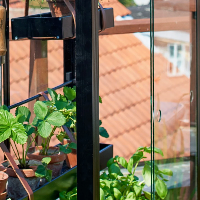 Serre Urbaine En Verre Trempé Avec Roulettes City - Juliana 19 Serre Urbaine En Verre Trempé Avec Roulettes City - Juliana – Image 17